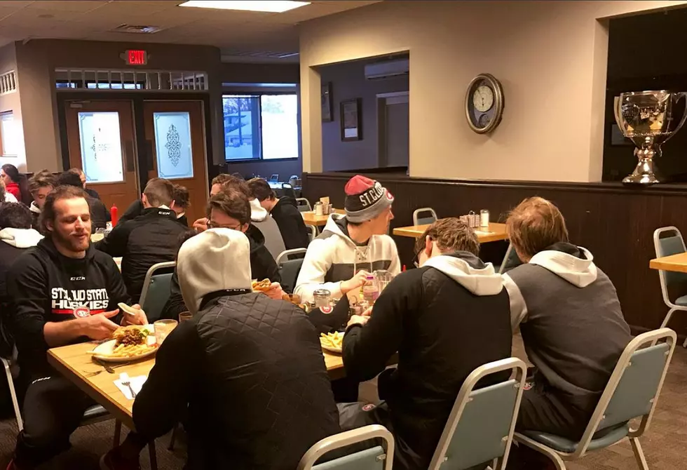 Southern Minnesota Blizzard Strands SCSU Men’s Hockey Team