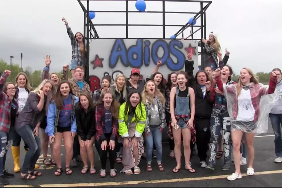 Foley Seniors Say Goodbye to School With Tractor Day [VIDEO]