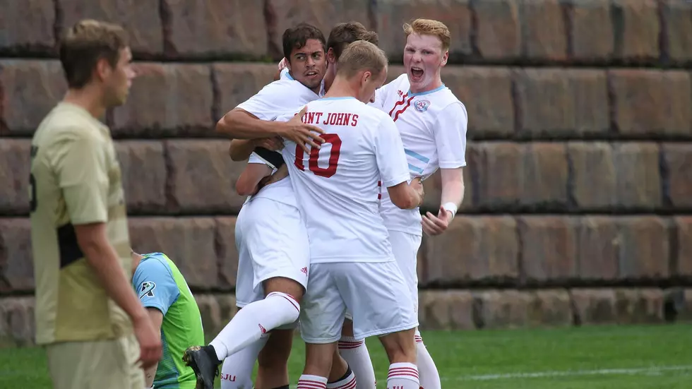 Johnnies Rally to Top Macalester