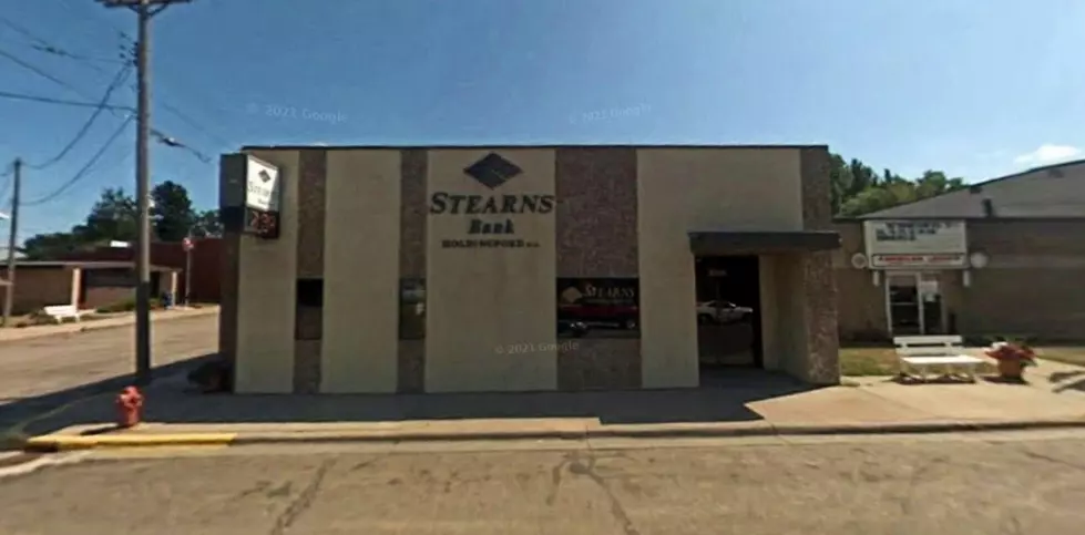 Stearns Bank Holdingford Changes Hands