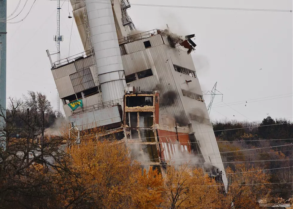 (VIDEO) Xcel Energy Demolishes Iconic Coal Plant