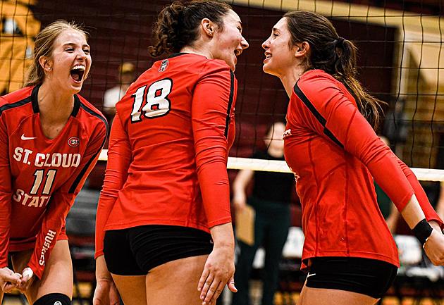 SCSU Volleyball Has High Hopes Heading to NCAAs [AUDIO]