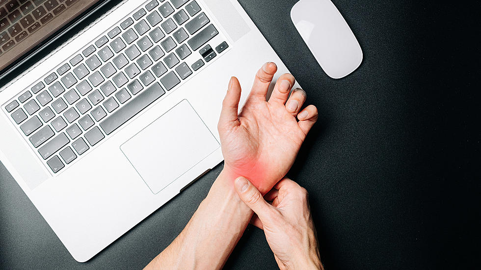 How Chiropractic Care Can Help Carpal Tunnel Pain & Numbness