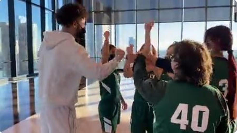 Check Out The Surprise On These Girl’s Faces When Half Of The Chicago Bulls Team Crashes Their Practice