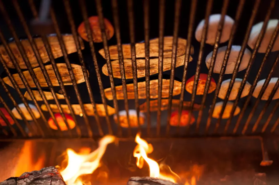 Here's A Grilling Hack That'll Save Illinois BBQs This Summer