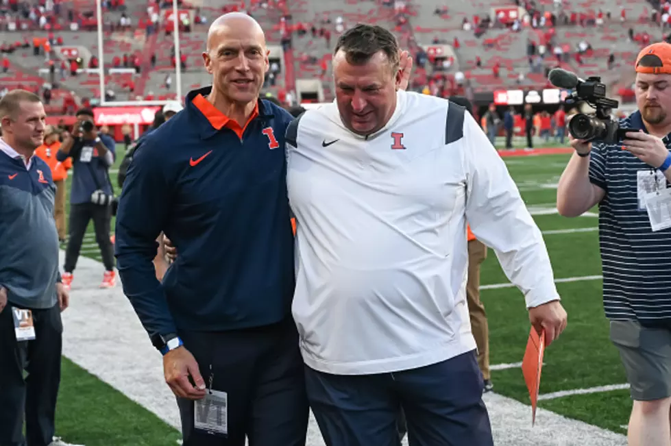 University Of Illinois Rewards Coach With Lengthy Extension