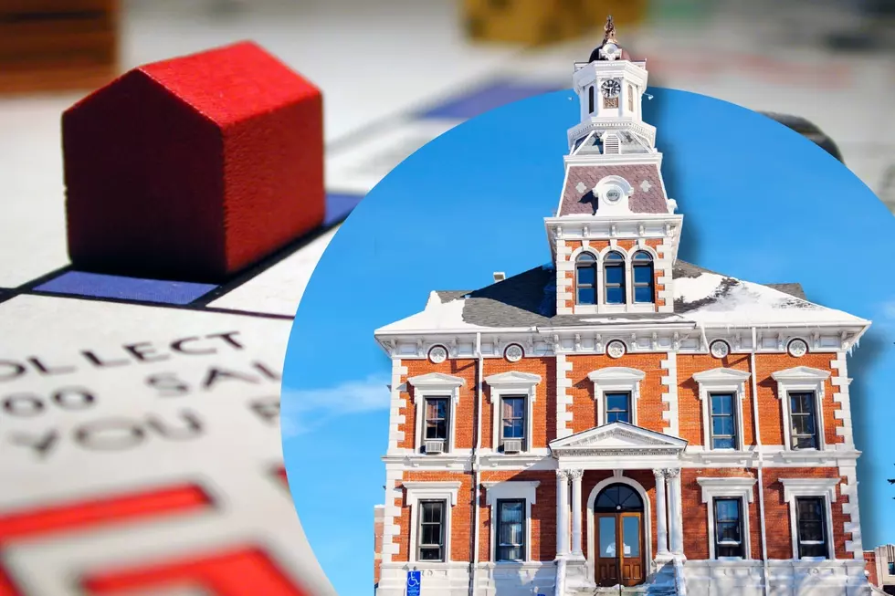 World’s Largest Monopoly Board Just Opened in This Illinois City