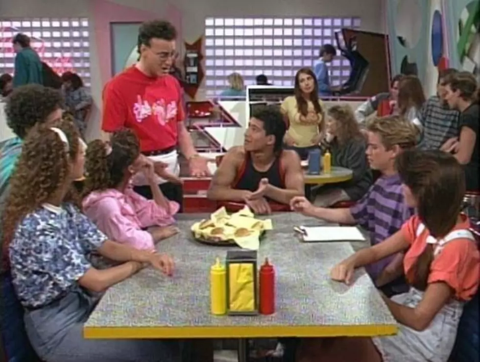 Saved By The Bell Restaurant Coming To Chicago