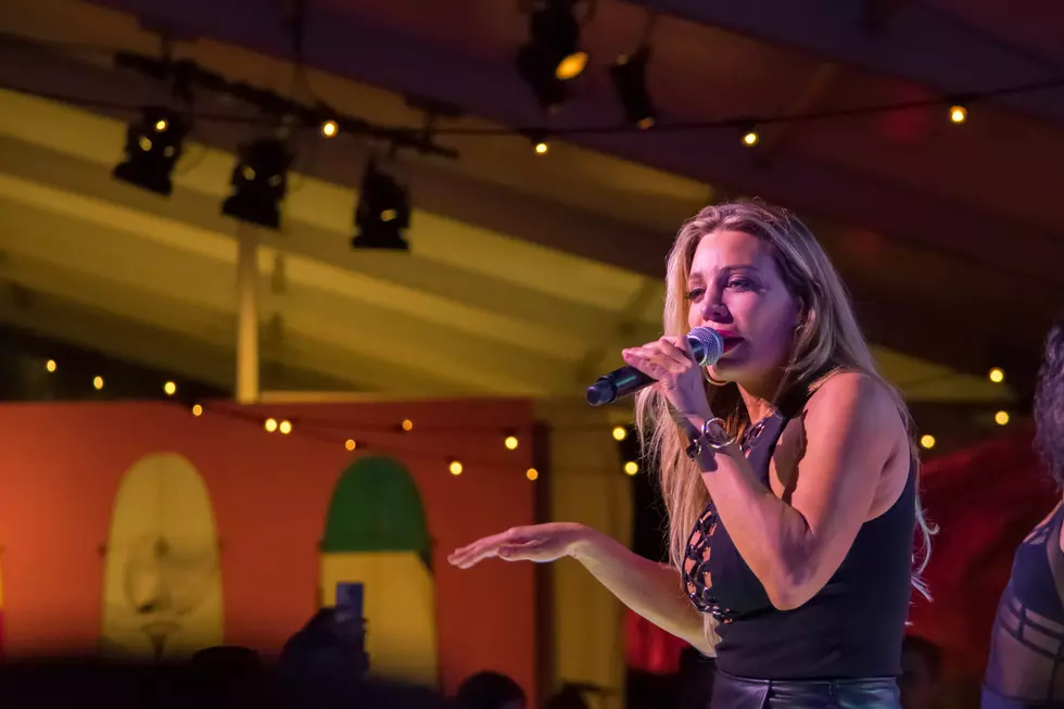 Catch Taylor Dayne In Iowa This Weekend