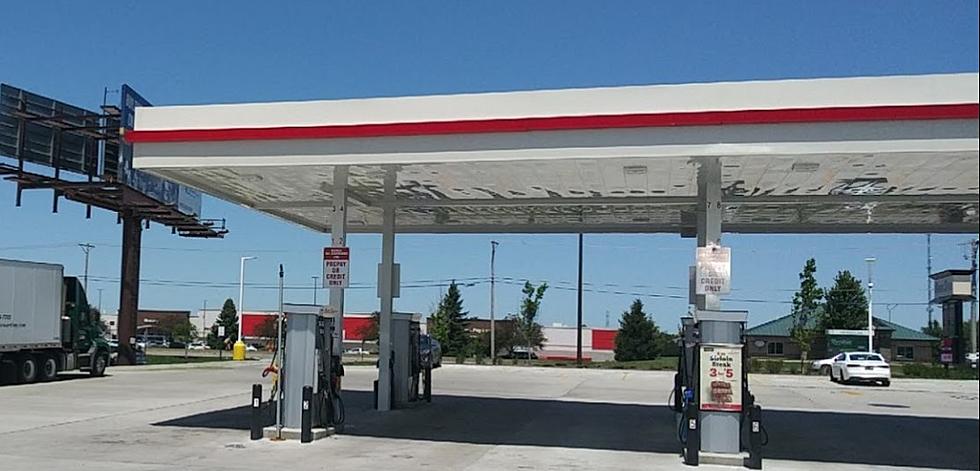 Growing Convenience Store Chain Plans First Iowa CIty Location