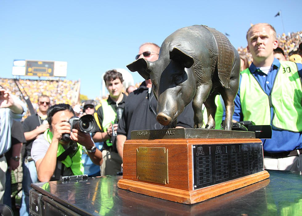 A Giant Statue Has Been Built in Honor of Prized Iowa Pig
