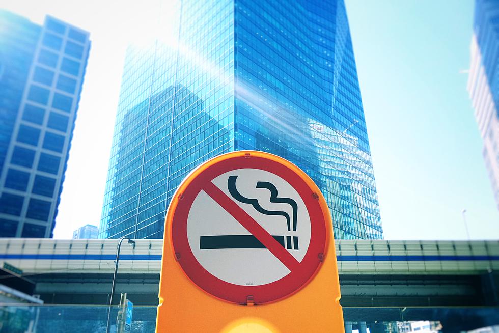 Iowa Senator: Smoke-Free Laws Are Clear, Signs Are Now Overkill