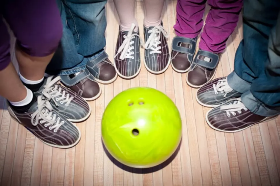 Bowling FUN-raiser Provides Mentoring for Corridor Kids