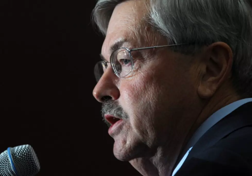 Branstad Gains Committee Approval For Chinese Post