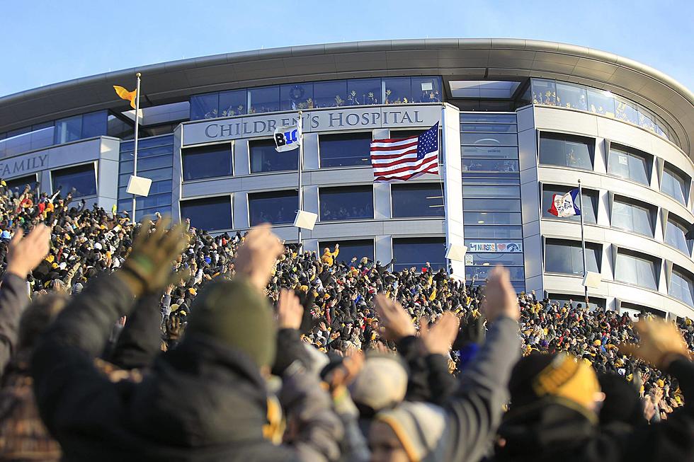 Few Fans Saturday at Kinnick Stadium, But Iowa Wave Will Continue
