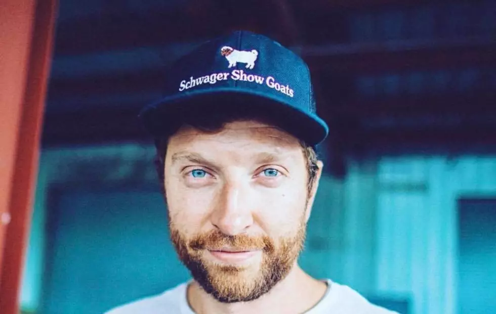 Brett Eldredge Talks Meaning of Hat Received at IA State Fair