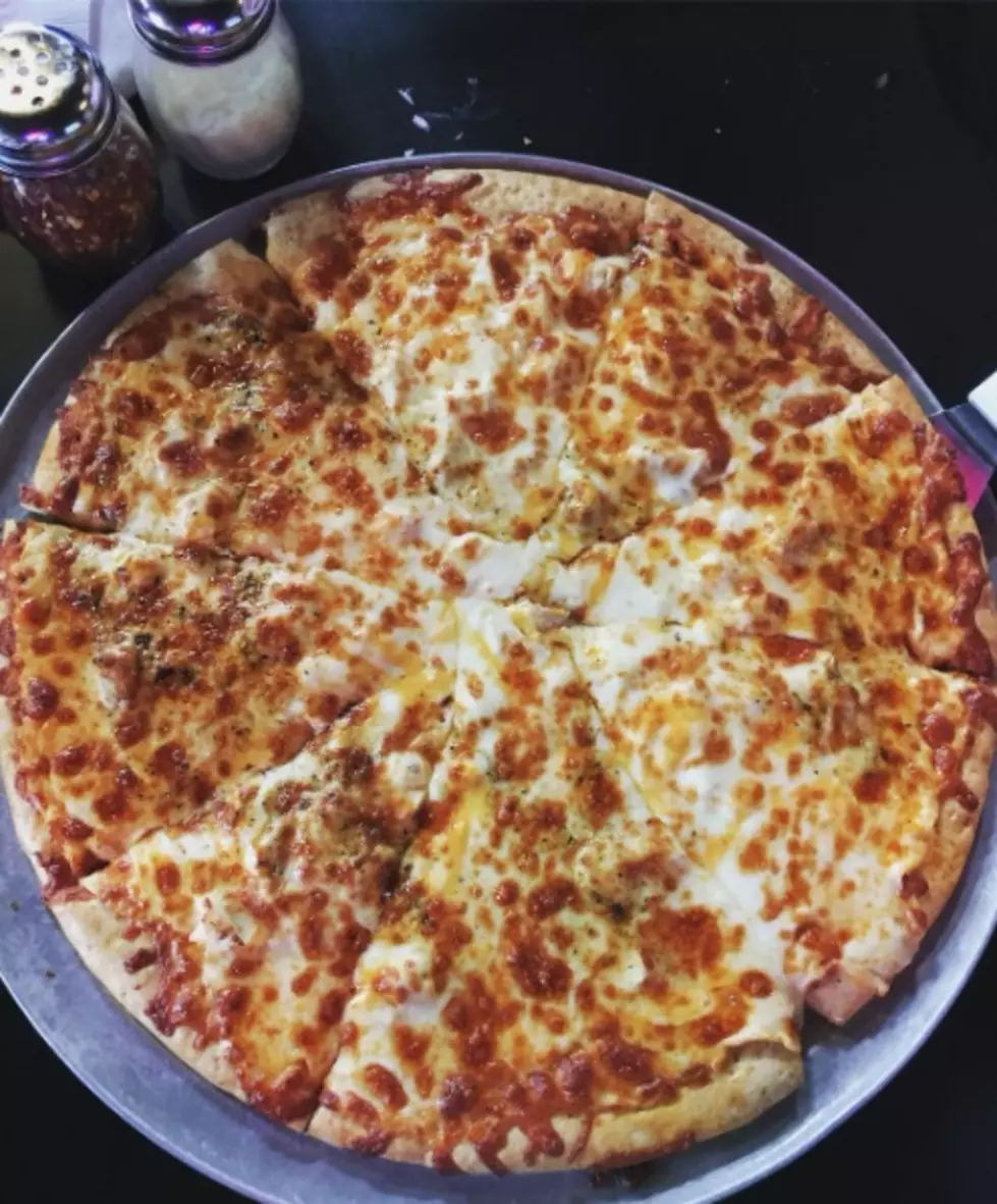 Courtlin&#8217;s Favorite Local Pizzas on National Pizza Day [GALLERY]