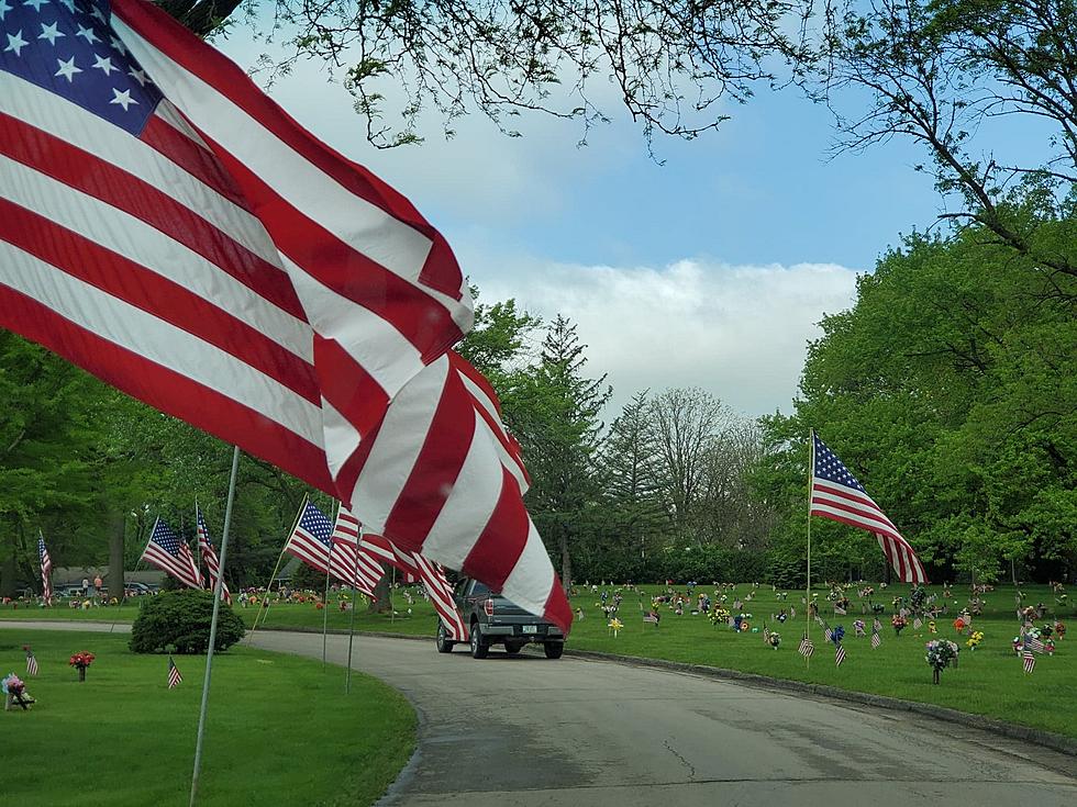 Cedar Rapids Cemetery Hosts Memorial Day Weekend ‘Avenue Of Flags’ [PHOTOS]