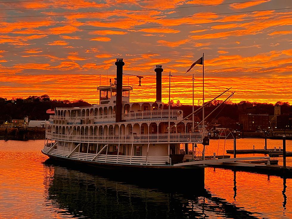 Four Awesome Riverboat Tours to Take in Iowa This Year [PHOTOS]