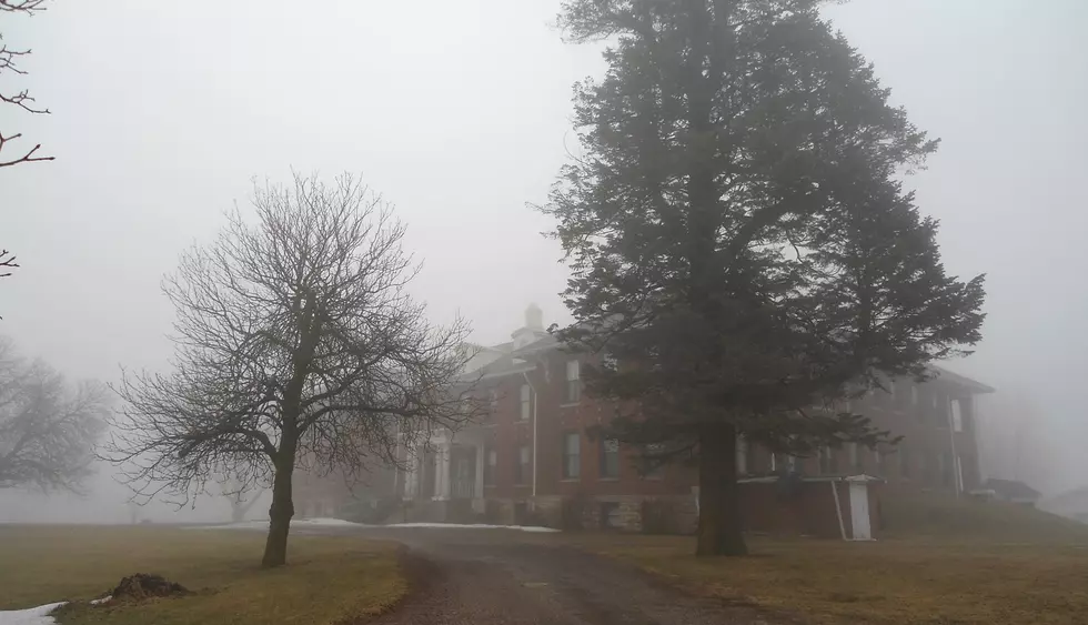 7 Haunted Places in Iowa You Can Visit or Stay the Night At [PHOTOS]