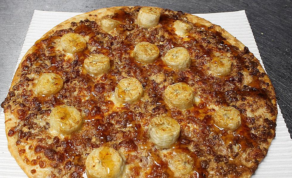 A Midwest Restaurant Has Gone Viral for a Very Unusual Pizza