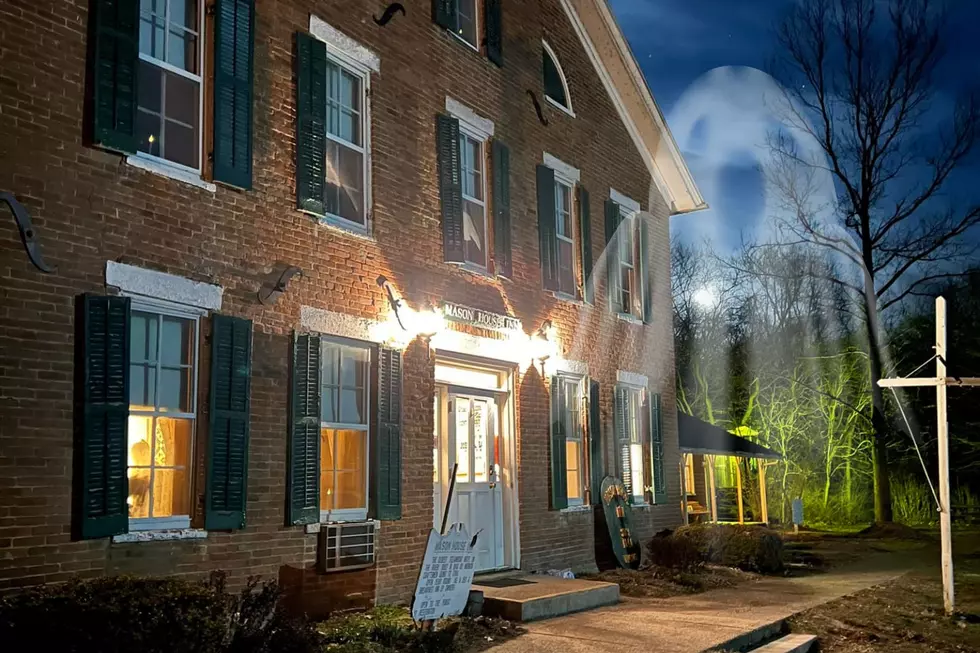 The Best Bed & Breakfast in Iowa is Supposedly Haunted