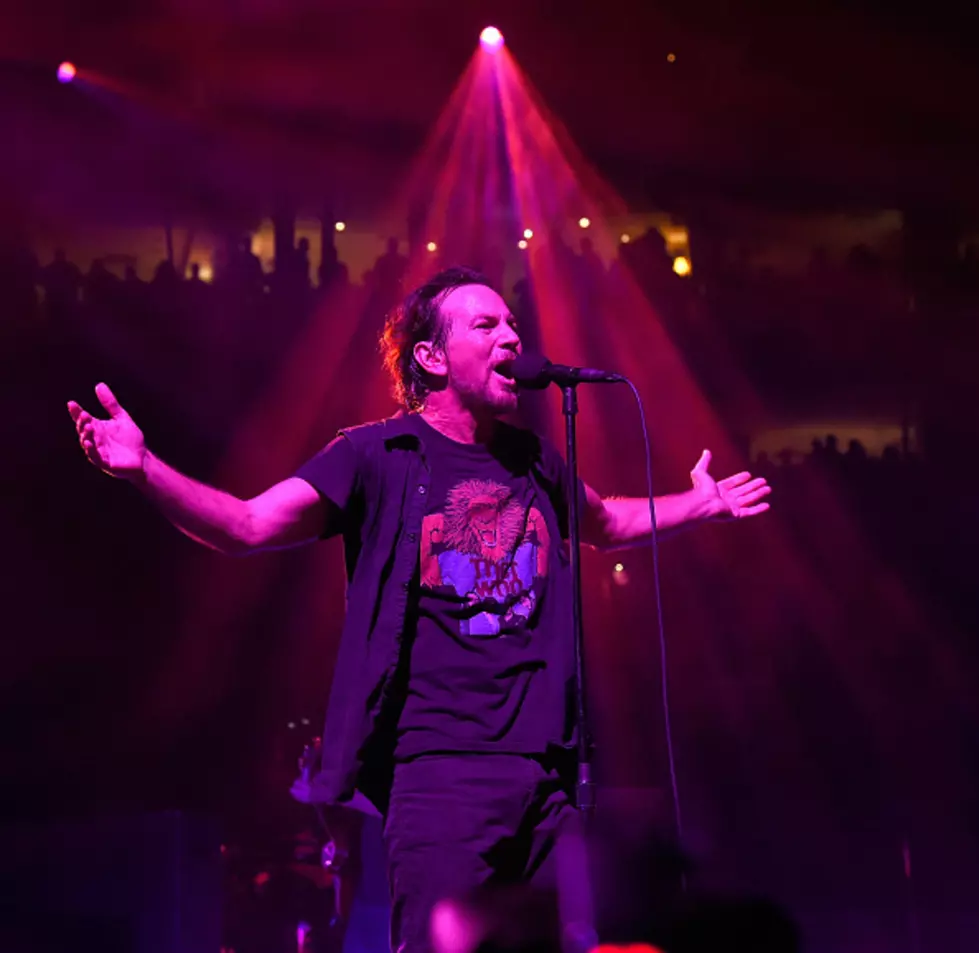 UPDATE: Pearl Jam Plays Surprise Show In Nashville