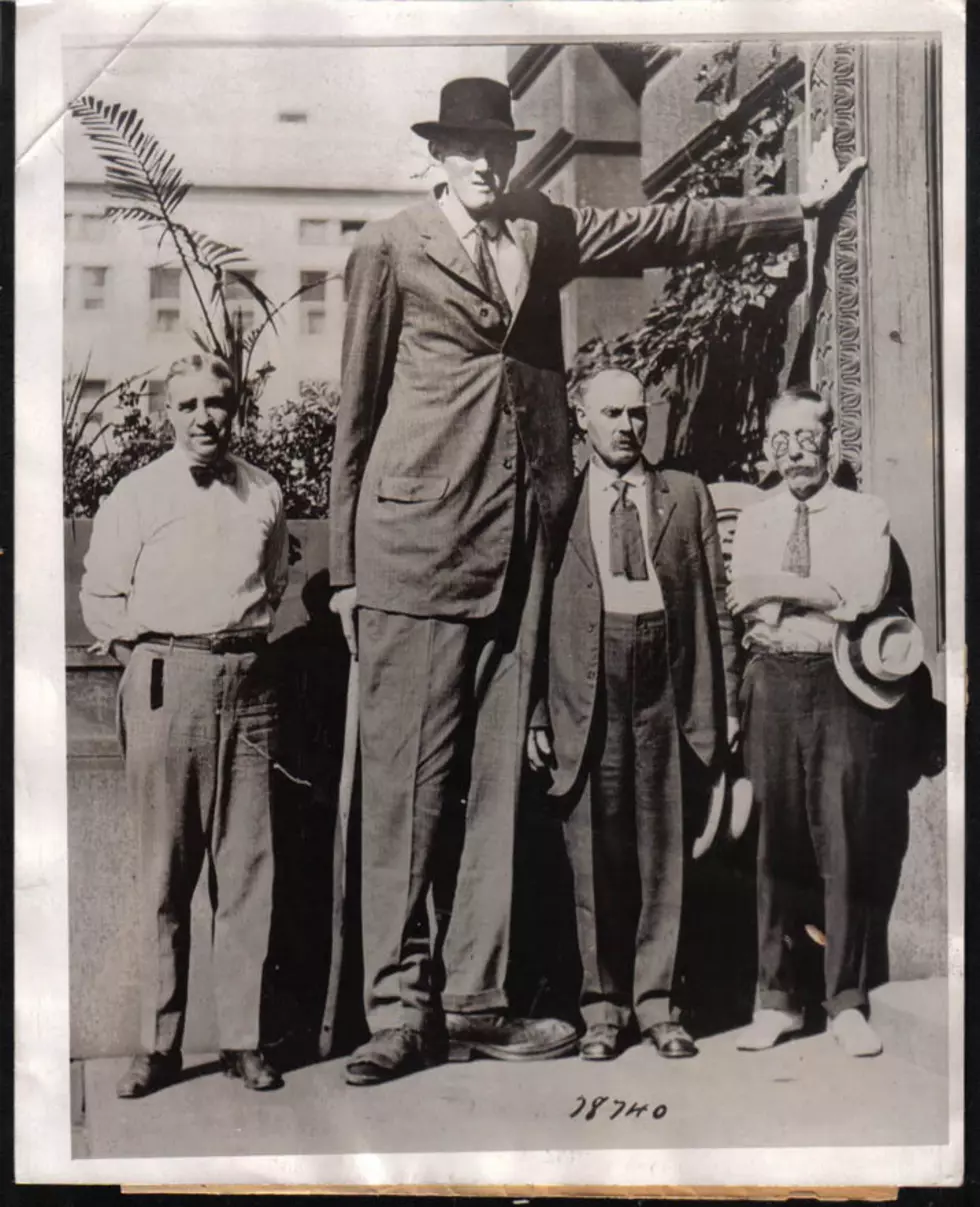One of The Tallest Men Who Ever Lived Was From Anthon Iowa