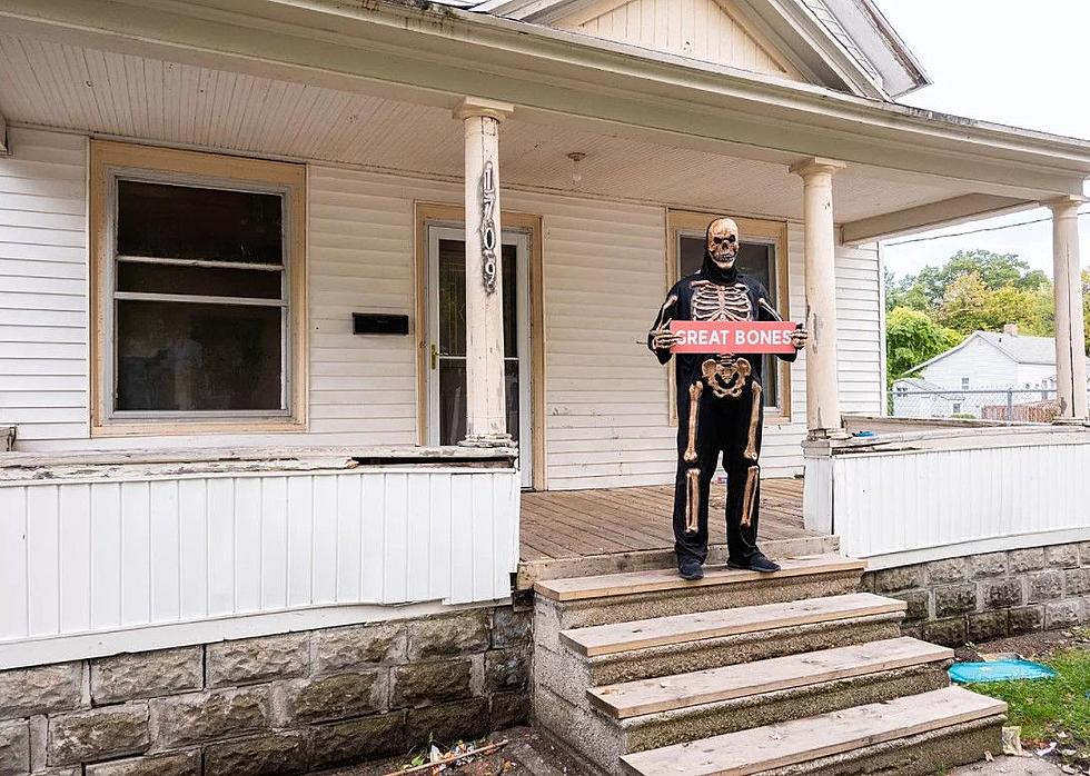 Midwestern Home for Sale Gets Help From a Spooky Salesman [PHOTOS]
