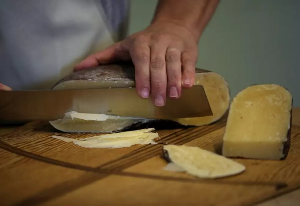 5 Places in Connecticut Where They Cut the Cheese