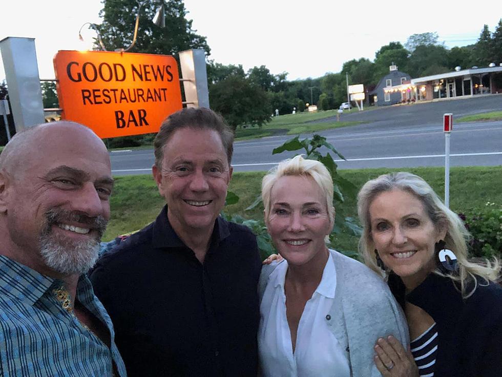 Gov. Lamont Joins ‘Law & Order’ Star for Dinner in Woodbury