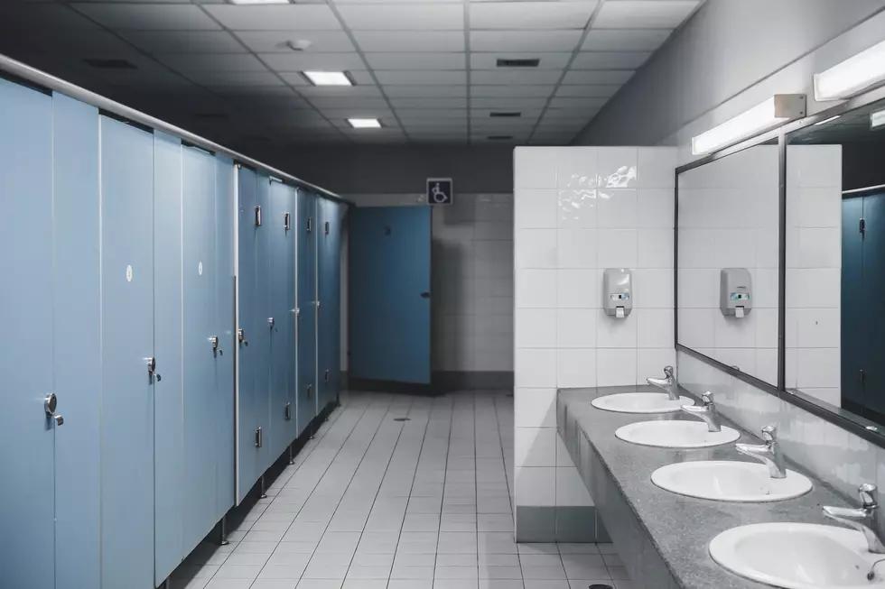 How Do People Rate Connecticut’s Public Bathrooms 1-10?
