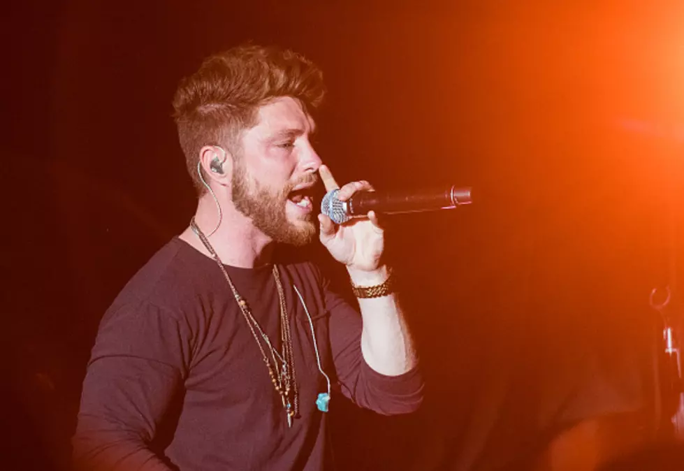 Up and Comer Chris Lane Calls In, Gets &#8216;Social&#8217;