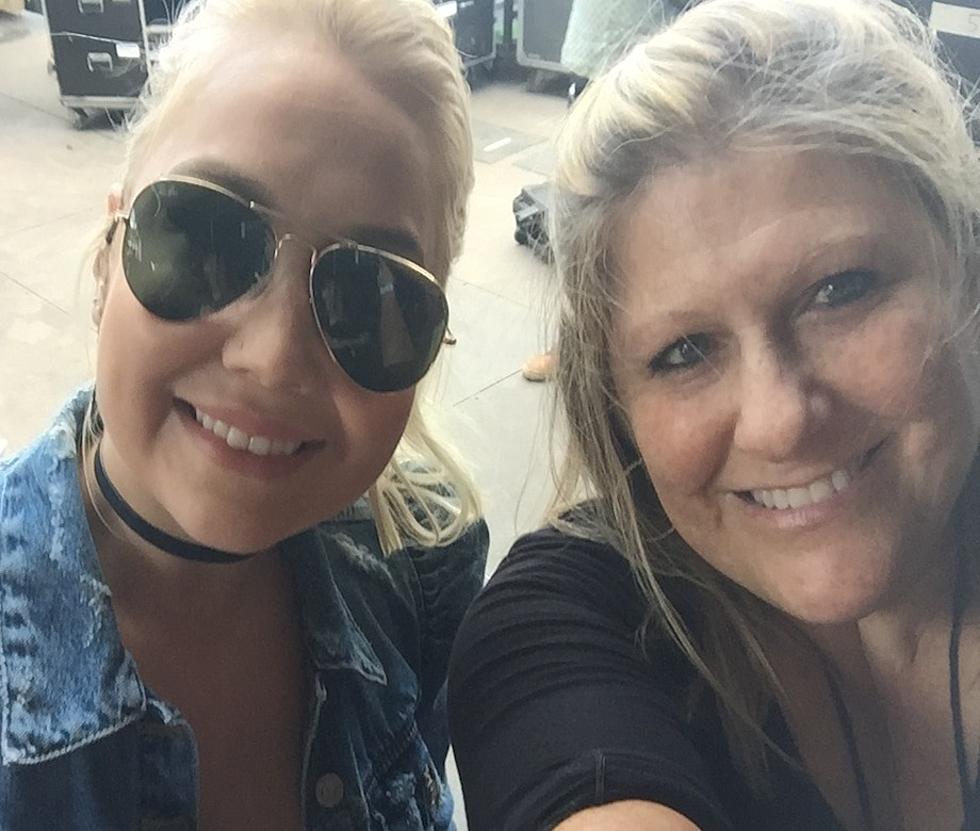 Behind the Scenes with Suzy and RaeLynn at Taste of Country Music Festival 2017