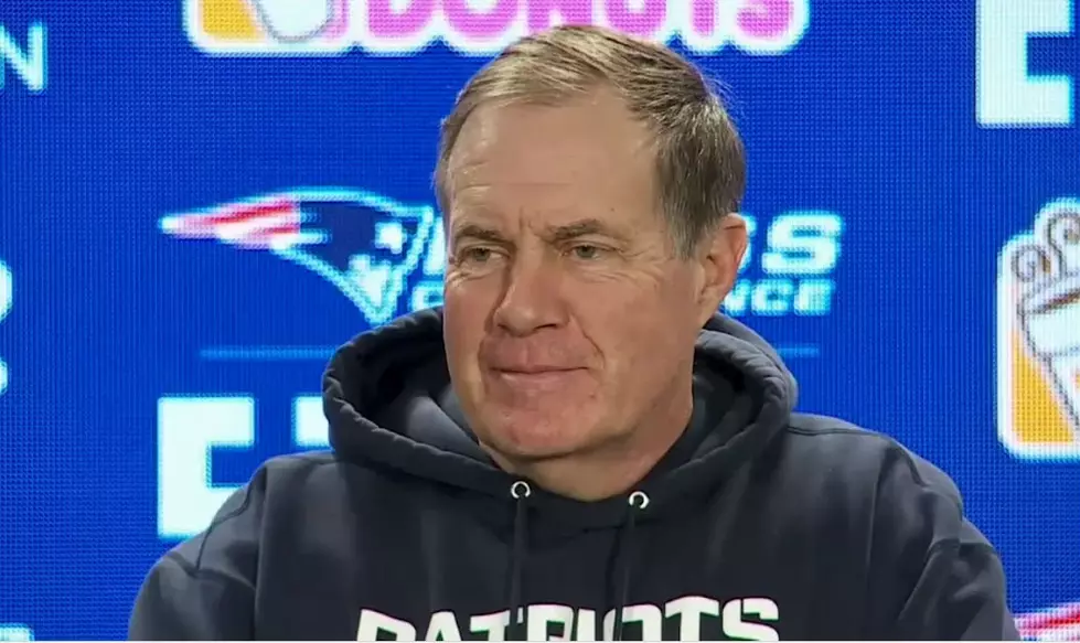 Notorious Grinch Bill Belichick Sings a Classic Christmas Song