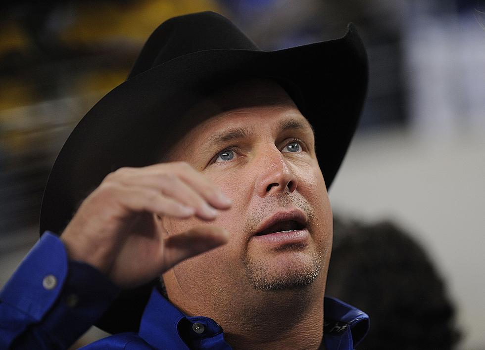 Power Goes Out at Final Garth Brooks Show in NJ, Fans Vent