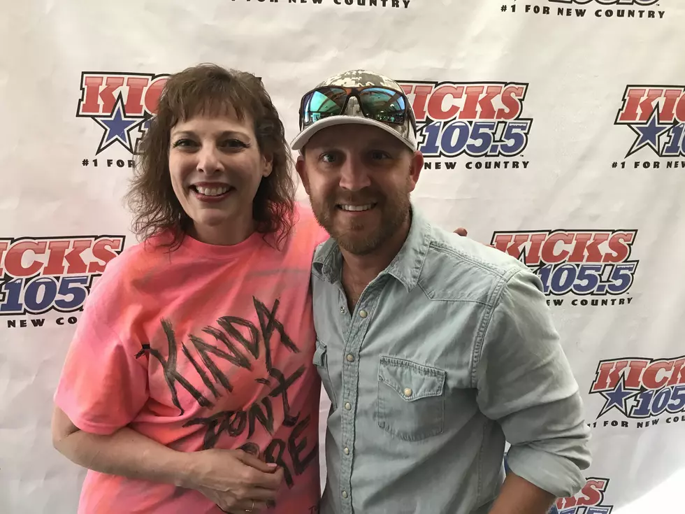 Justin Moore Kinda Does Care About His Fans