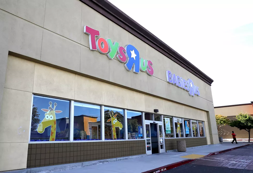 Toys ‘R Us Stores May Be Coming Back for Real, Geoffrey Too