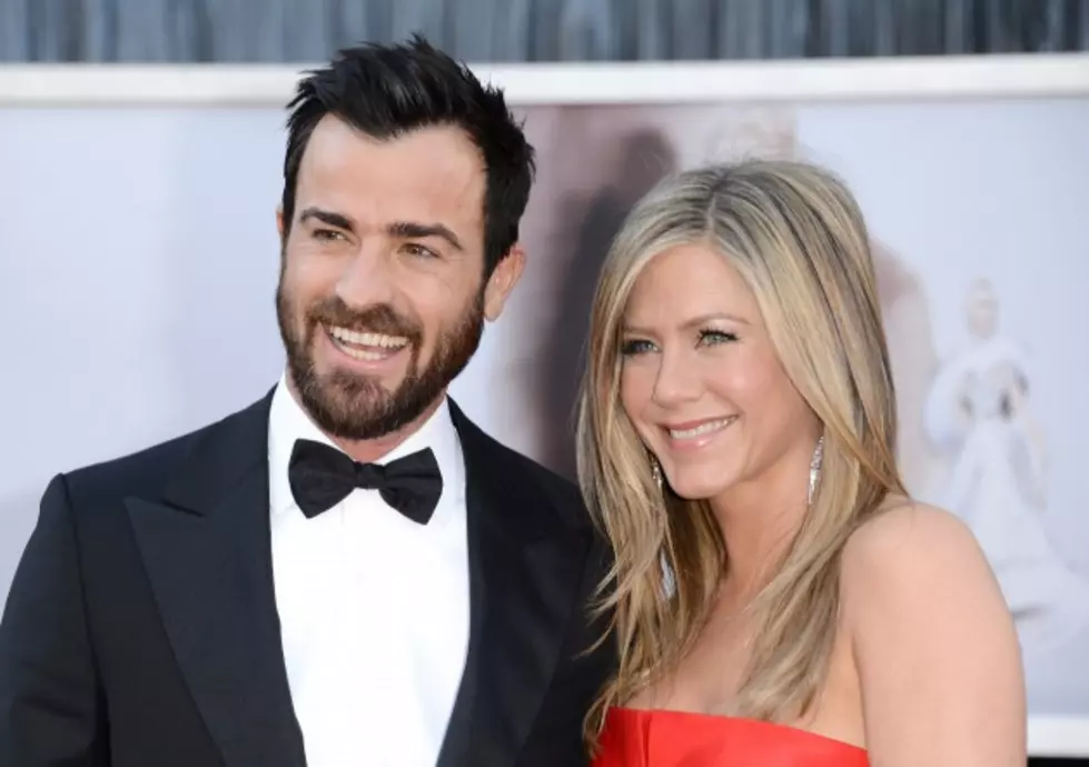 Is Jennifer Aniston Pushing Back Her Wedding So It Doesn&#8217;t Overlap With Brad and Angelina&#8217;s?