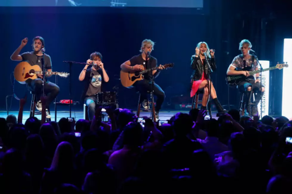 Star of Disney Channel&#8217;s &#8216;Austin &#038; Ally&#8217; Brings His Sibling Band to Minneapolis [VIDEOS]