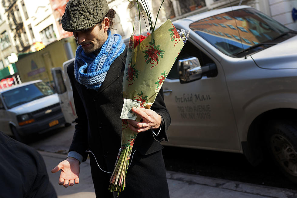 Five Ways Men Screw Up Buying Flowers on Valentine’s Day
