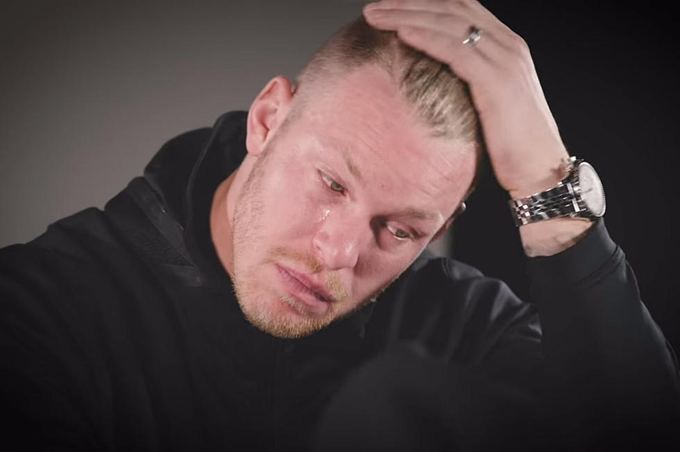 Vikings’ Kyle Rudolph Brought to Tears by Letters from Families He Helped