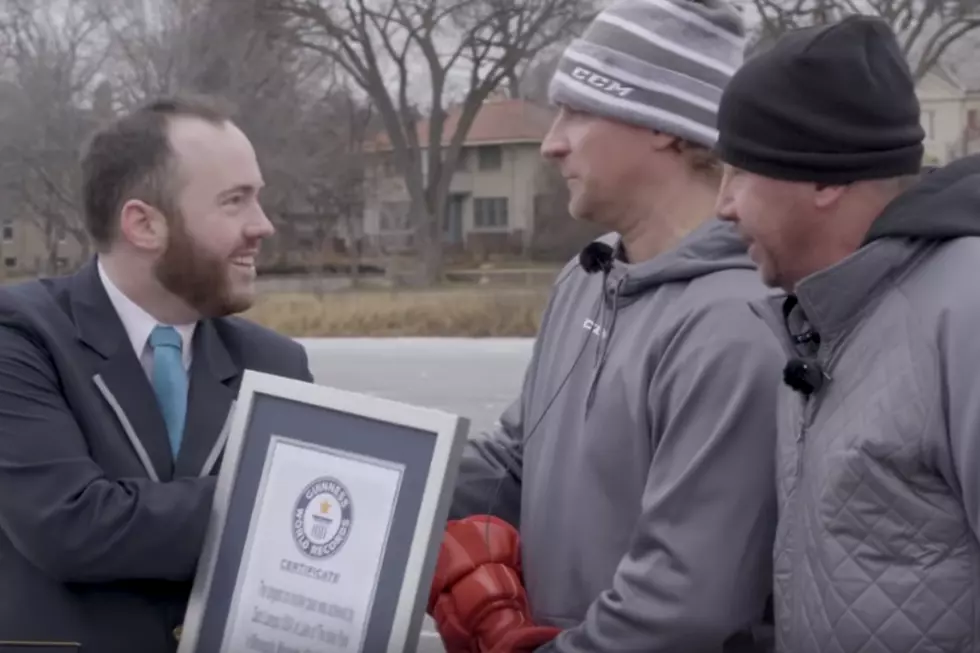 Minnesota Pair Sets World Record for Longest Ice Hockey Pass