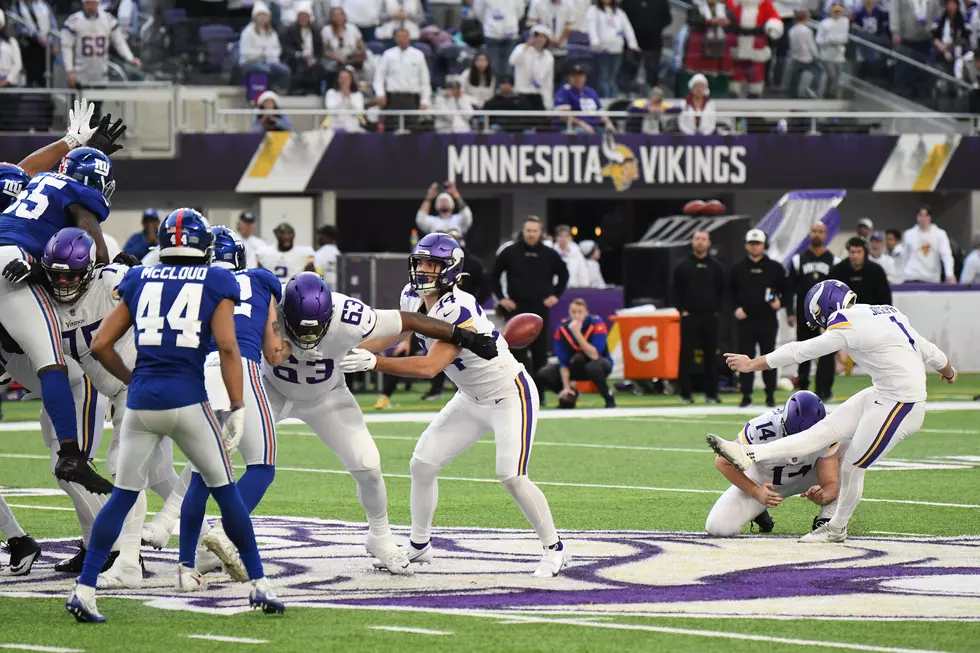 Minnesota Vikings Reveal an Exciting &#8220;Move&#8230;Get out the Way&#8221; Sunday Halftime Show!