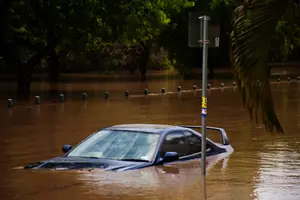 Strangers Save Man and Two Small Children From Floodwaters