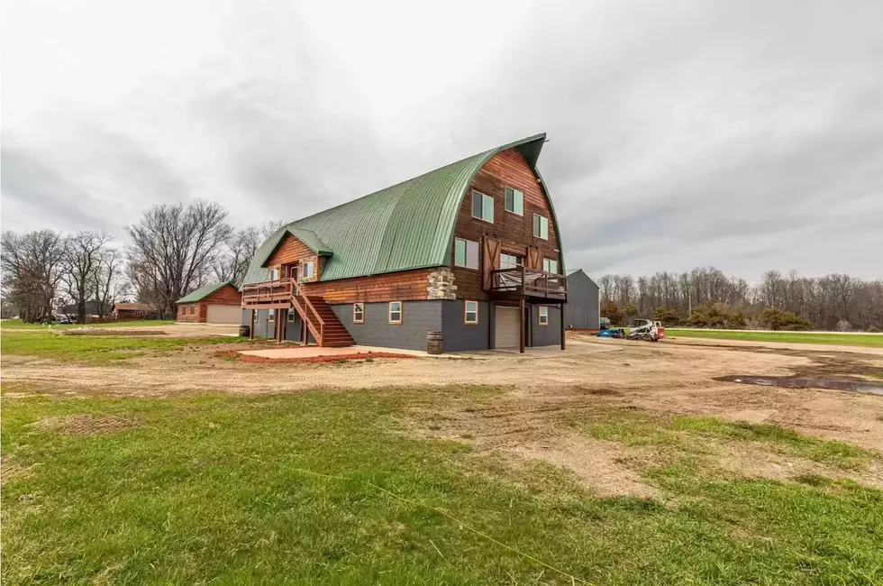 How Would You Like to Live in this Million Dollar Wisconsin Barn?