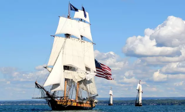 Tall Ships and the World&#8217;s Largest Rubber Duck Sail Into Duluth