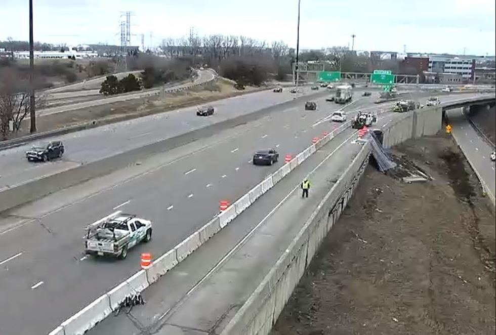 A Retaining Wall Failure Along I-35W Has Resulted In A Lane Closure & Repair Work