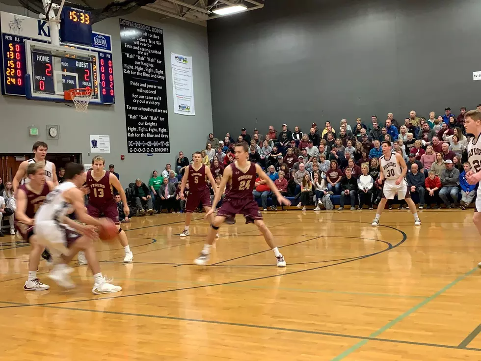 Waterville-Elysian-Morristown Boys Hang On for Win