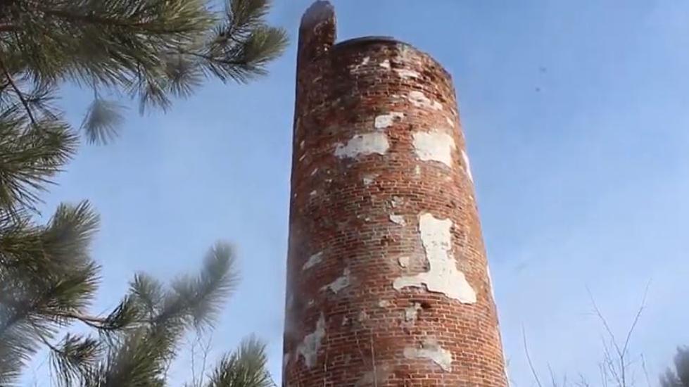 Easy 4-Mile Hike in Minnesota Brings You to Hidden Abandoned Lighthouse